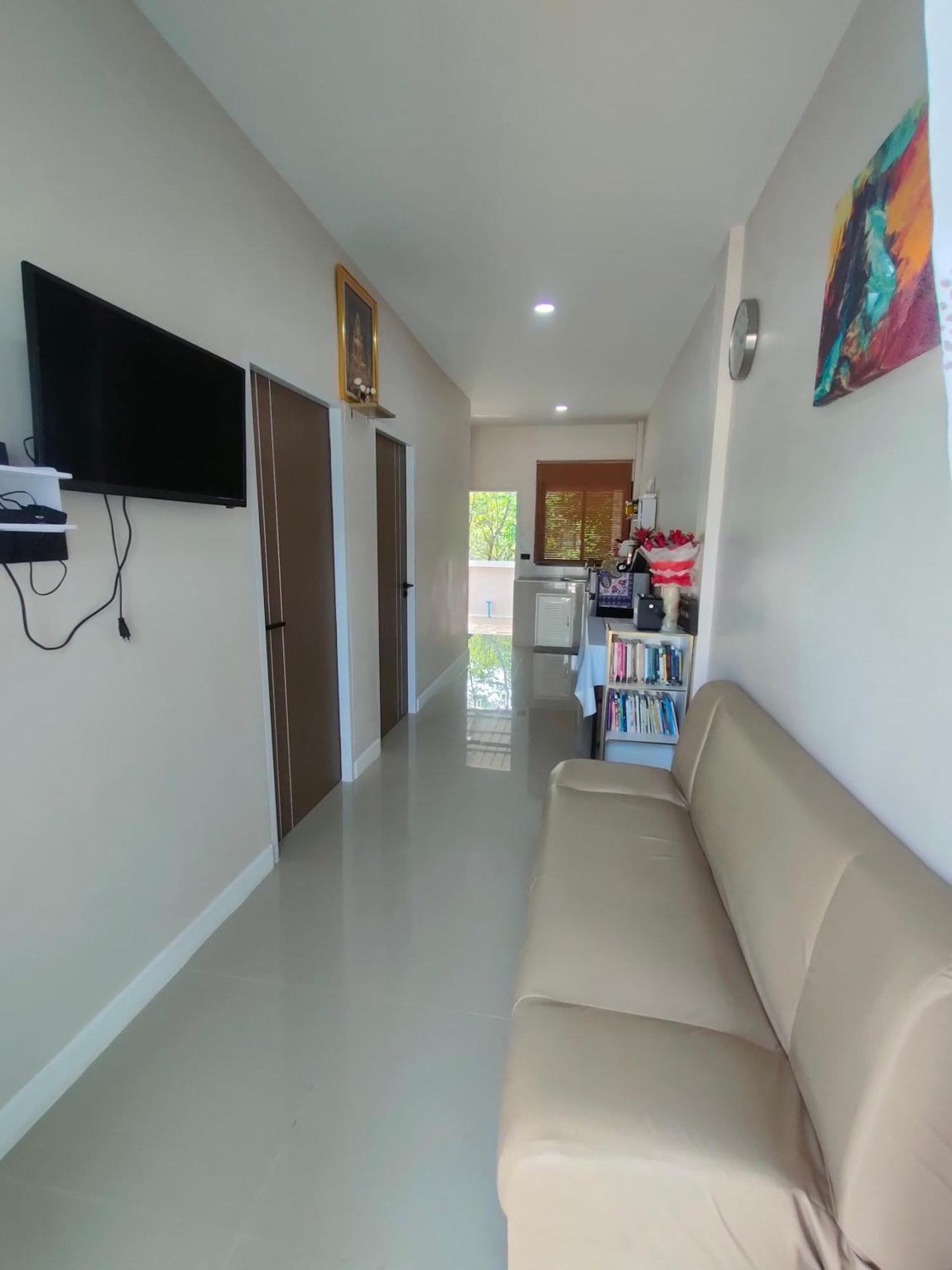 โฮมสเตย์บ้านญาติมุกดาหาร Vila *